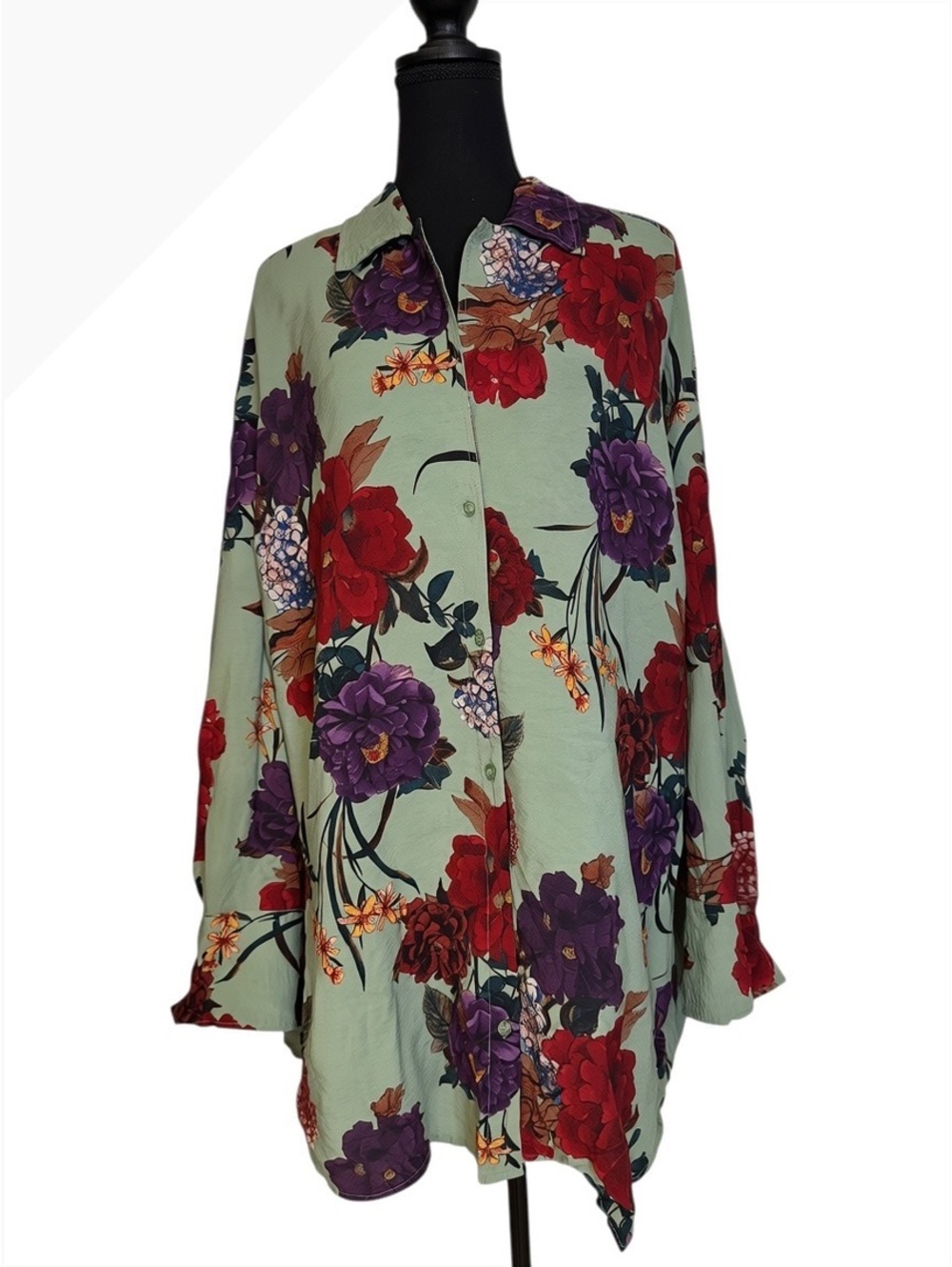 H&M XXL Floral Button-Up Blouse
